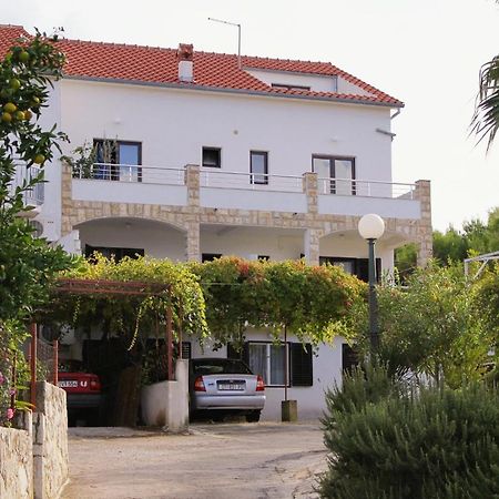 Apartment Jelsa 5703A Екстериор снимка